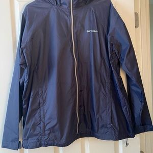 Woman’s 2x Navy Columbia Rain Jacket